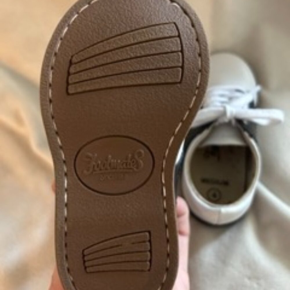 Footmates, toddler, size 4, navy and white shoes